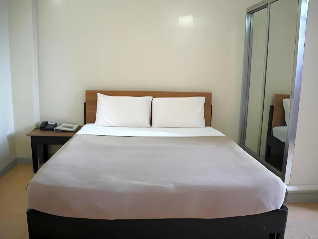 My Hotel Davao City 3*,  Filipinler