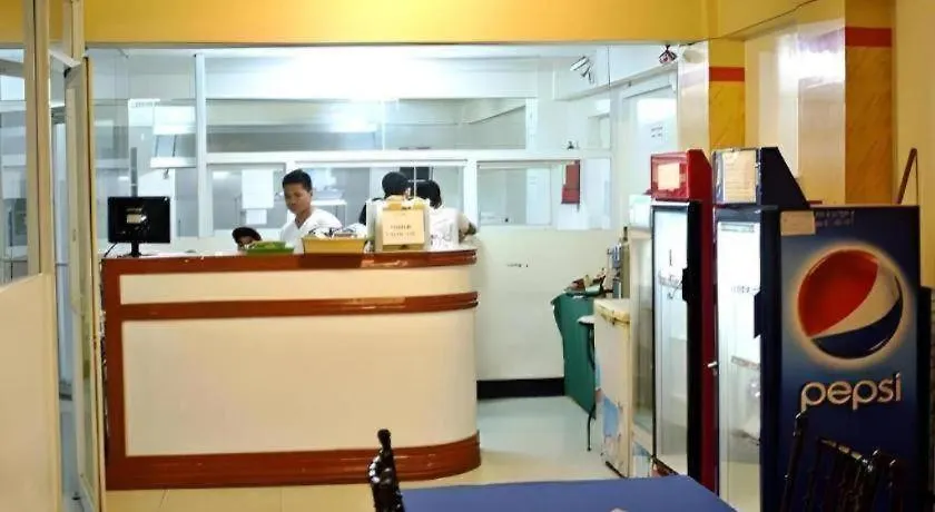 My Hotel Davao City 3*,